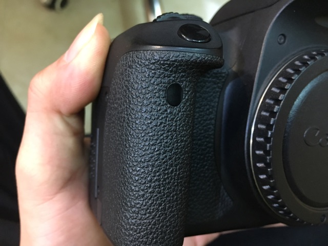 Máy ảnh canon 700D kèm kít 18-55mm is STM đẹp như mới