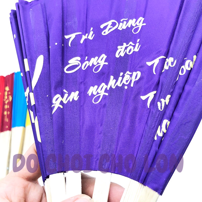 Quạt vải xếp chữ thư pháp quạt cầm tay bằng vải nan tre nhiều màu