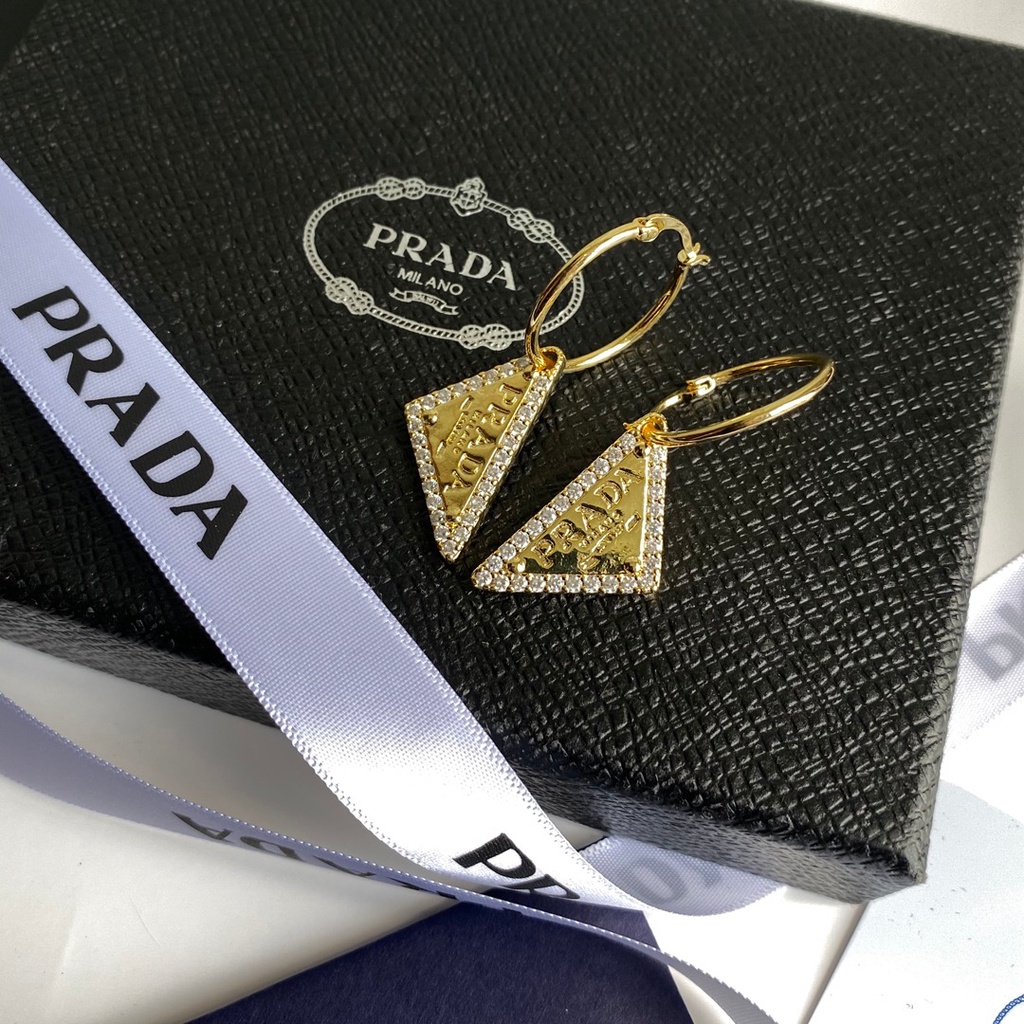 PRADA Bông Tai Chữ P Bằng Thép Titanium Thời Trang Cho Nữ