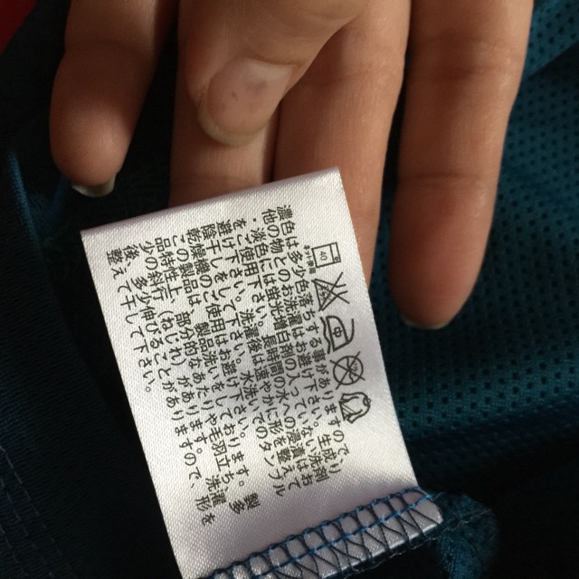 Áo Live Strong tay dài | BigBuy360 - bigbuy360.vn