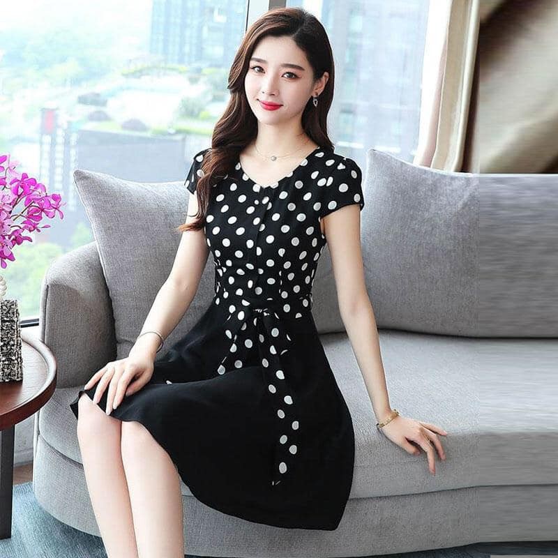 Đầm Chấm Bi Dây Nơ Tay Con -
