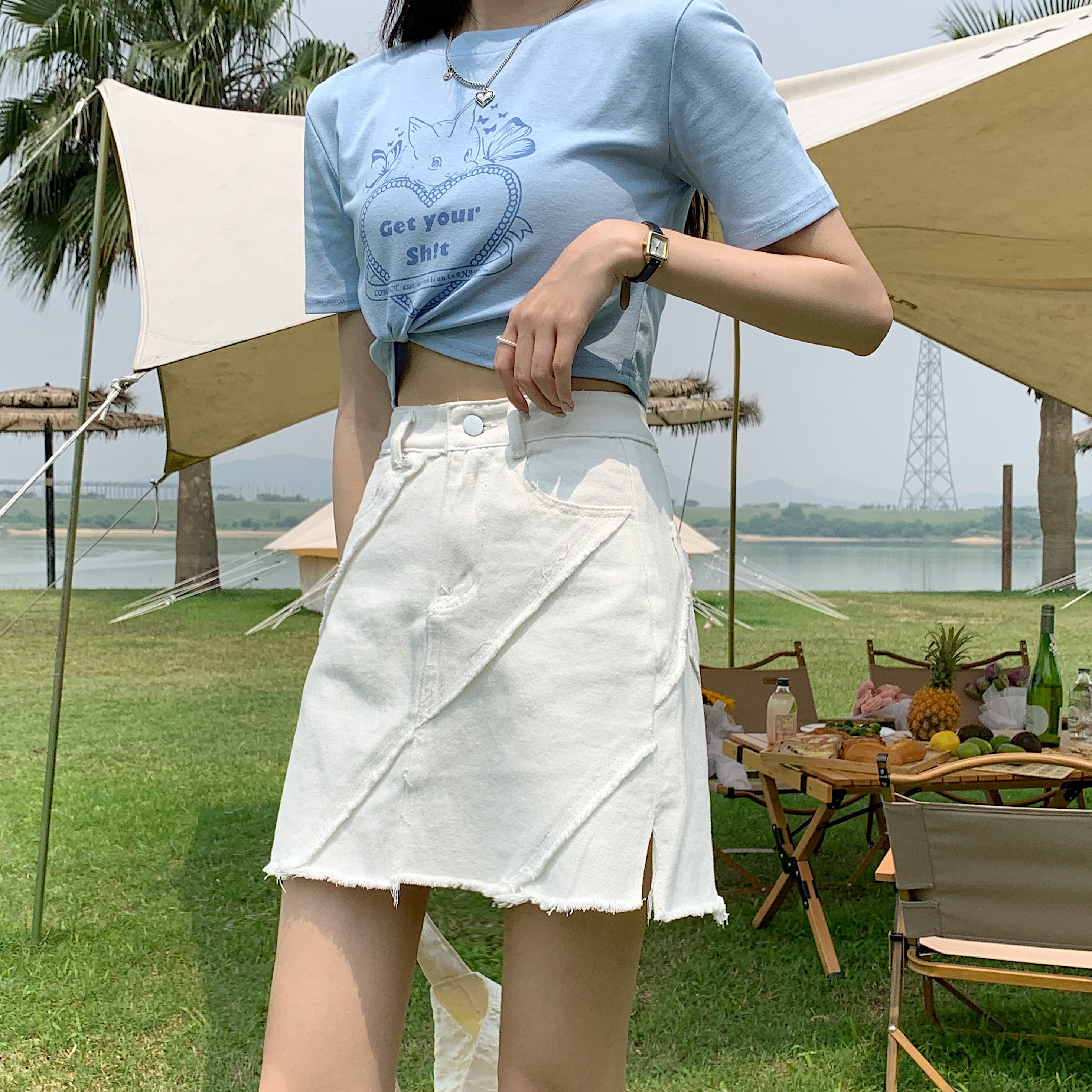 chân váy jean Chữ A Lưng Cao Xẻ Tà Hợp Thời Trang