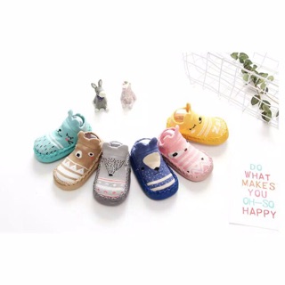 Giày tập đi cho bé size 9-24 month.
