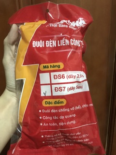 Đuôi đèn liền công tắc SOPOKA