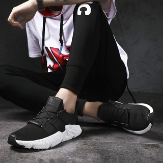 Men's running shoes with ventilation