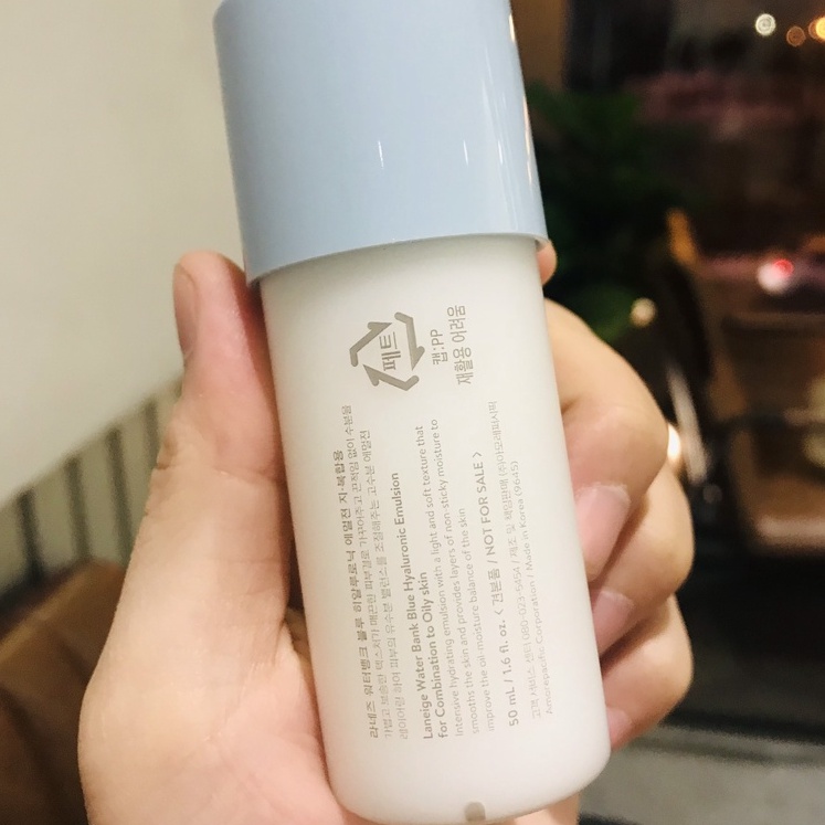 Sữa dưỡng ẩm Laneige Water Bank cấp ẩm chuyên sâu 25ml và 50ml