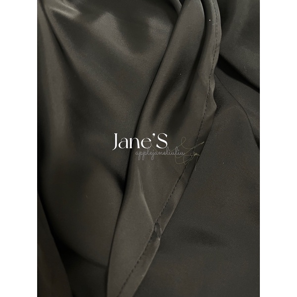 Jane Áo sơ mi công sở cách điệu hiện đại màu Blue trẻ trung - chân váy đen vạt chéo thời trang Hàn Quốc