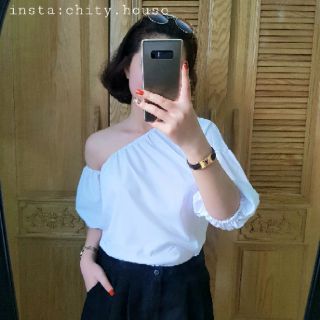 Áo trễ vai tay ngắn