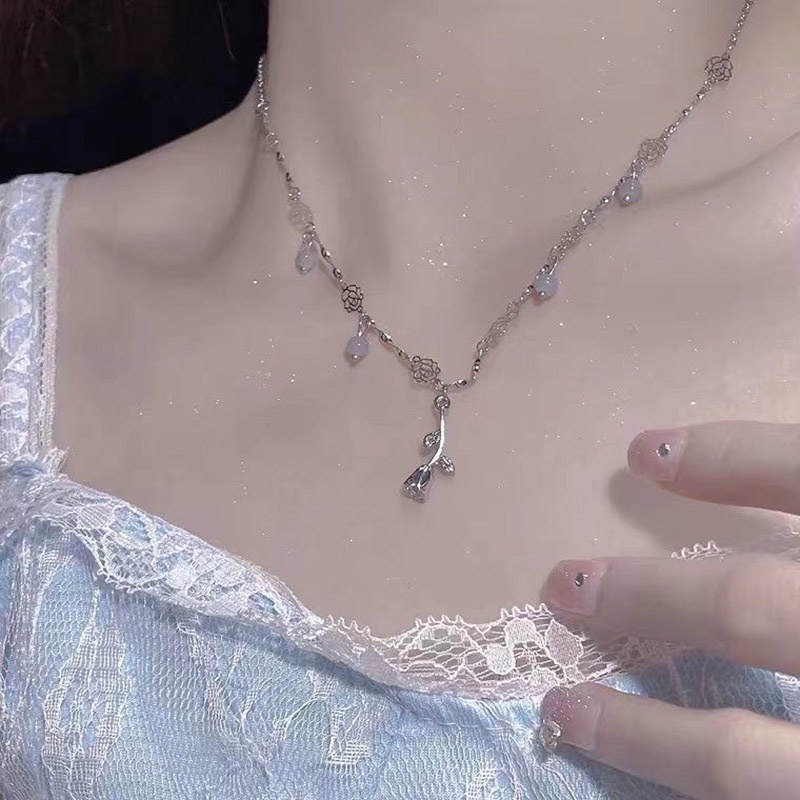 Vòng Cổ Mặt Hoa Hồng Phối Tua Rua Đơn Giản Thời Trang Cổ Điển Pháp