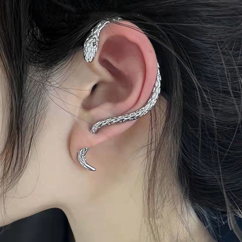Khuyên Tai Nữ Trang Tạo Hình Độc Đáo