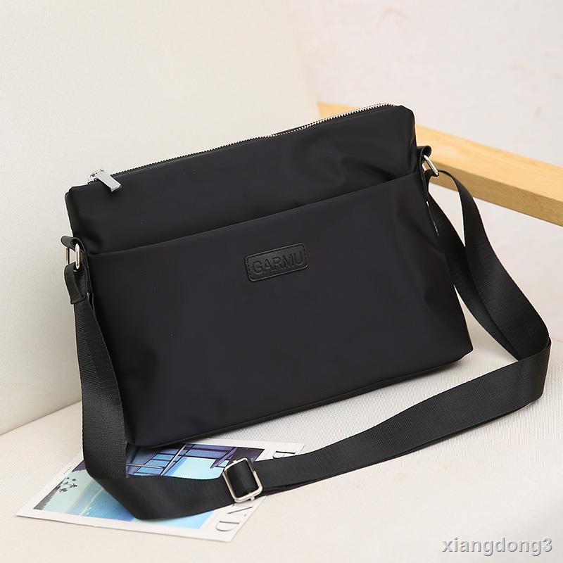 Túi xách đeo vai chất liệu Nylon kích cỡ lớn dành cho nam giới | BigBuy360 - bigbuy360.vn