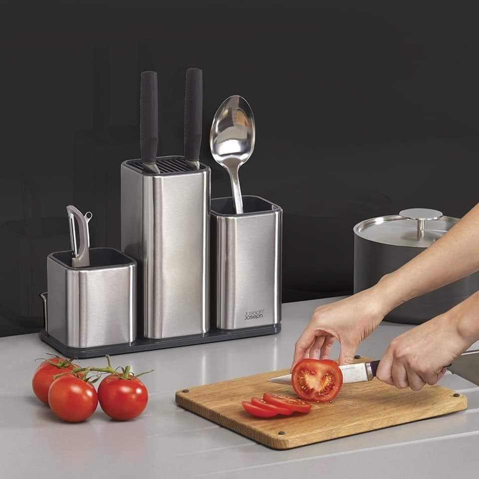 Set dụng cụ da năng inox kèm thớt Joseph Joseph [NHẬP ĐỨC]