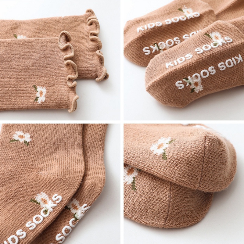 Vớ bằng cotton mềm mại hình hoa chống trượt cho bé