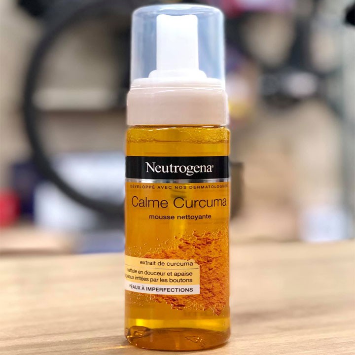 Sữa rửa măt Neutrogena tạo bọt - Tinh chất nghệ tươi  - mờ thâm, sáng da, chống lão hóa - 150ml Đức