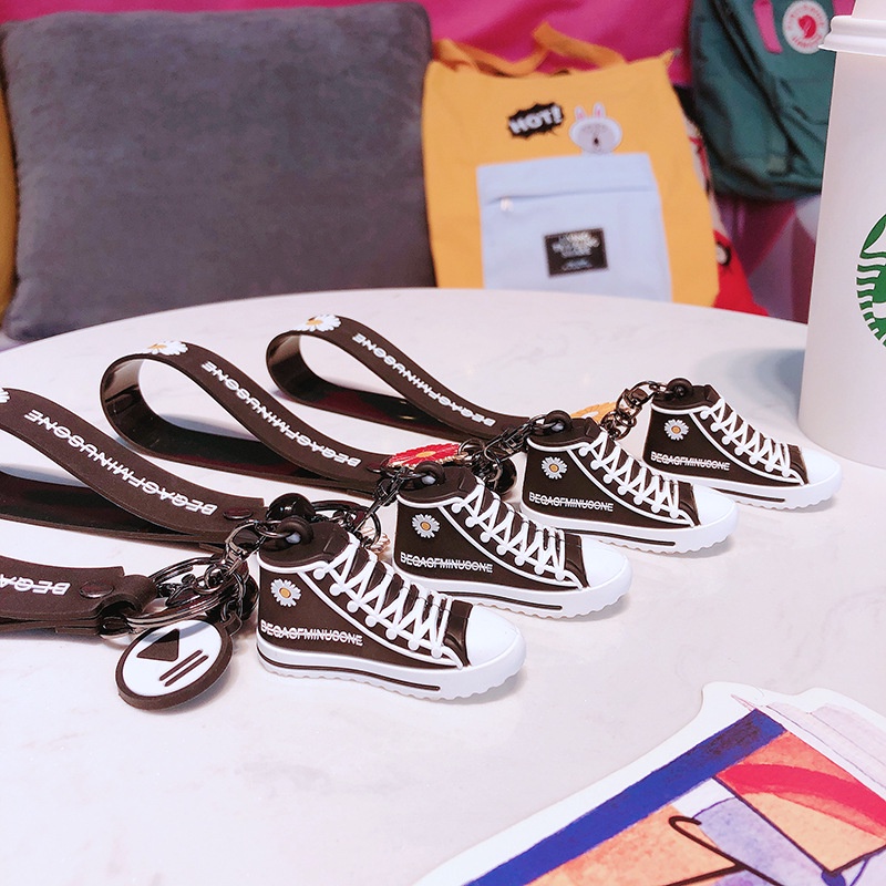 Móc Khóa Hình Đôi Giày Thời Trang Hàn Quốc