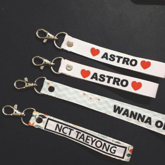 Nametag in theo yêu cầu