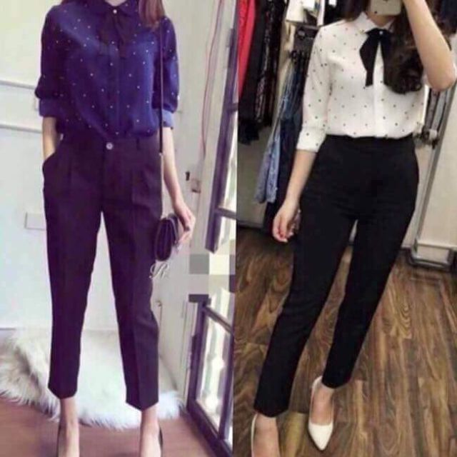 Áo sơ mi chấm bi chất siêu đẹp và mát. Kiểu dáng thanh thoát, sơ vin hay mặc suông đều đẹp. Có nơ cổ rất xinh và điệu