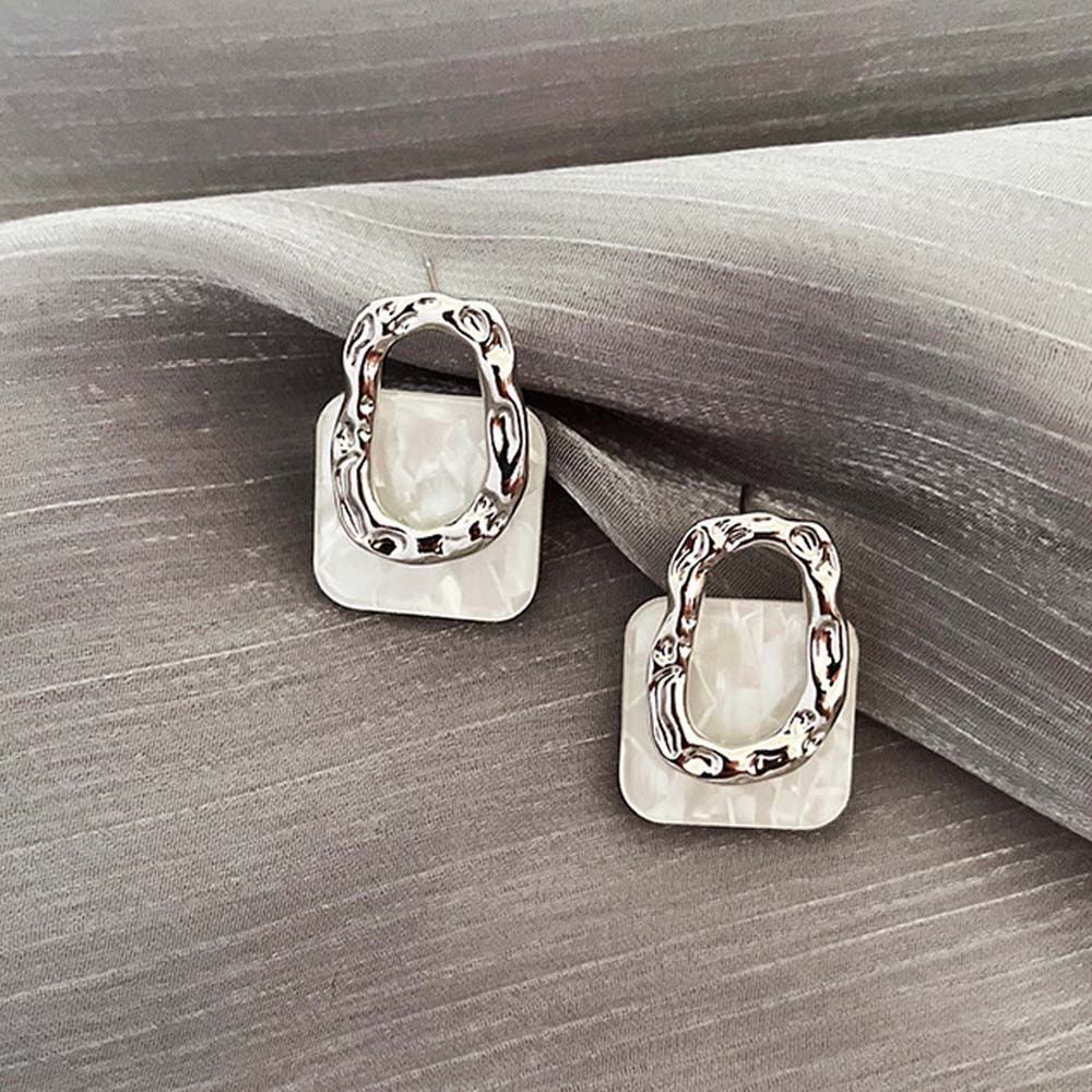 Khuyên tai thiết kế độc đáo thời trang cá tính cho nữ