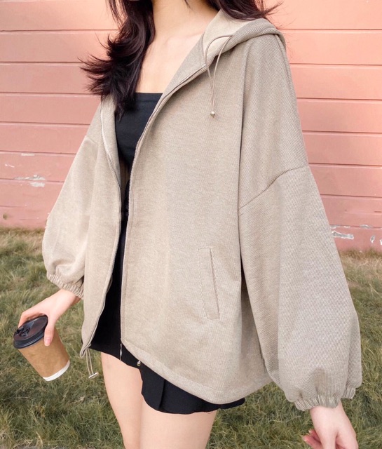 Áo khoác nhung tăm khoá thụng siêu hot | BigBuy360 - bigbuy360.vn