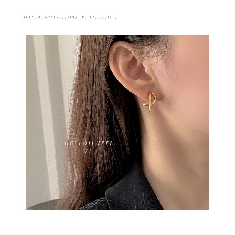 Khuyên tai kim loại phong cách âu mỹ mới