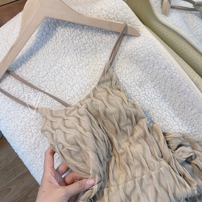 Đầm maxi body cổ yếm đan dây hở lưng trắng gân nổi | BigBuy360 - bigbuy360.vn