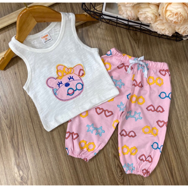 Bộ bé gái size nhí