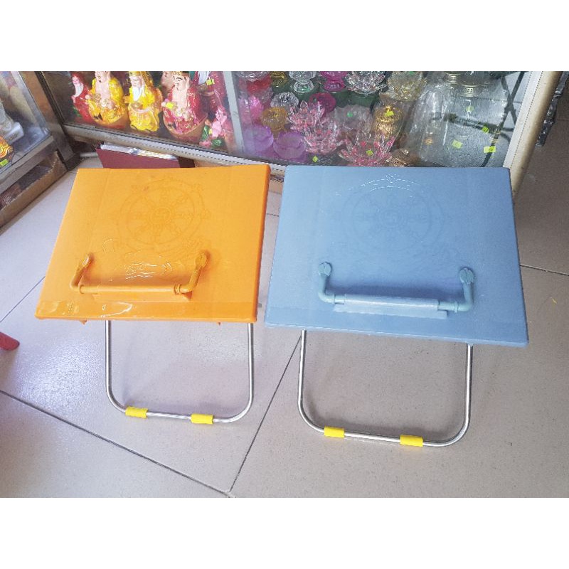 KỆ ĐỌC KINH