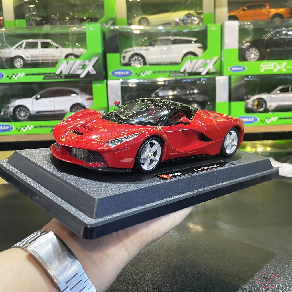 Xe mô hình siêu xe Ferrari LaFerrari tỉ lệ 1:24 hãng Burago màu đỏ