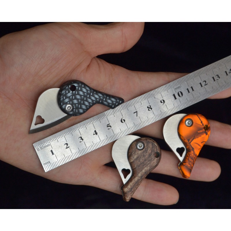 [ EDC 12 ] Dao gấp hình tim thích hợp mang bên mình như 1 món đồ trang sức