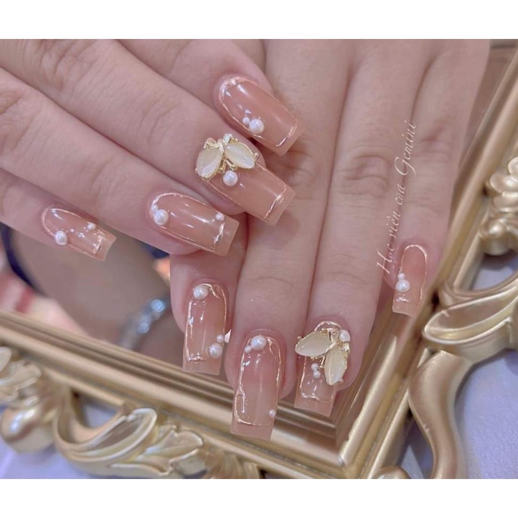 Khay trai nửa mix trắng và trắng ngà trang trí móng MIAN