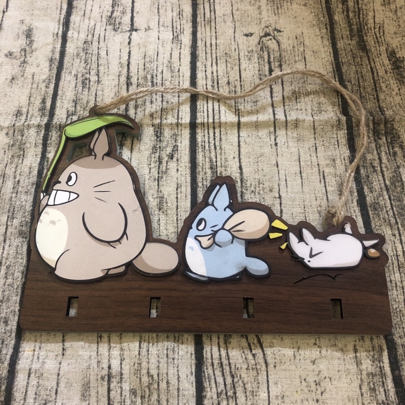 Bảng gỗ treo móc chìa khoá đàn chuột totoro treo cửa trang trí homestay nhà nghỉ phòng trọ