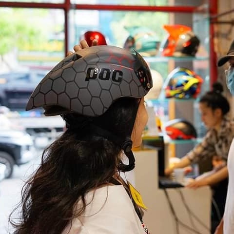 NÓN THỂ THAO POC P01 HÀNG CHÍNH HÃNG (TẶNG KÈM KHẨU TRANG HIỆU POC 2 VÁN THỞ) POC HELMETS VIỆT NAM