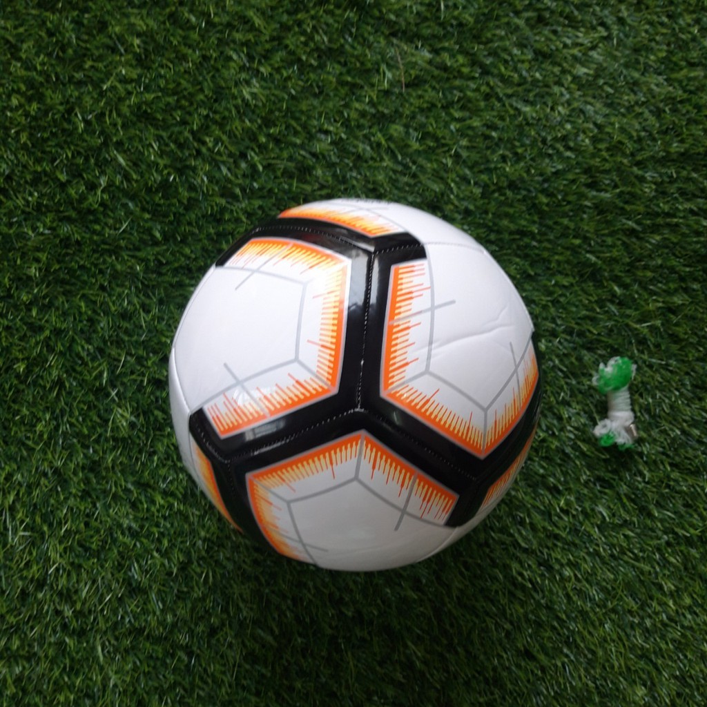 BÓNG ĐÁ SỐ 5 MẪU NGOẠI HẠNG ANH 2018-2019(TẶNG KIM+TÚI + ĐÔI TẤT DÀI ĐÁ BÓNG) trắng pha nhiều mầu