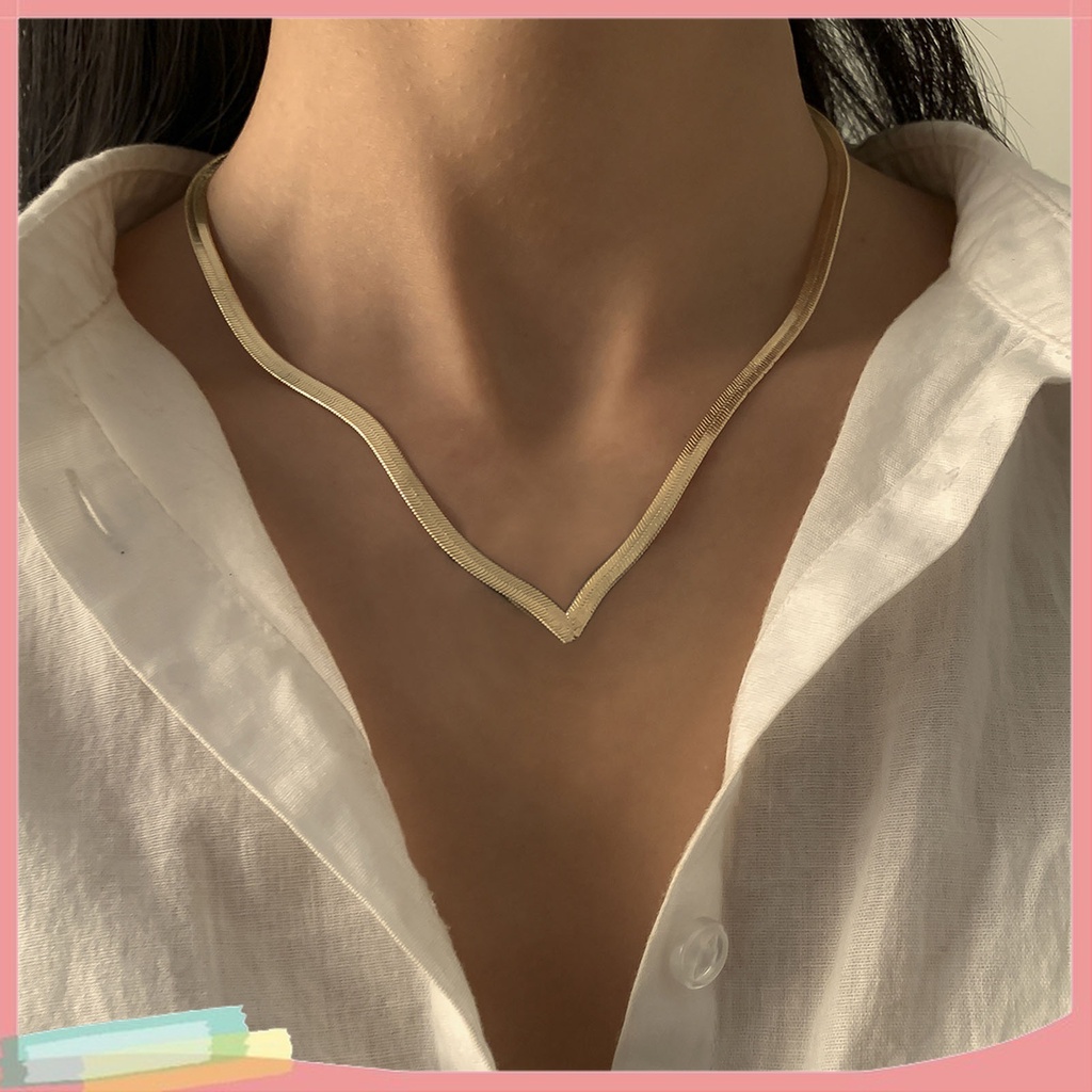 Vòng Cổ Choker Dạng Chuỗi Rắn Mặt Chữ V Trọng Lượng Nhẹ Phong Cách Hip Hop