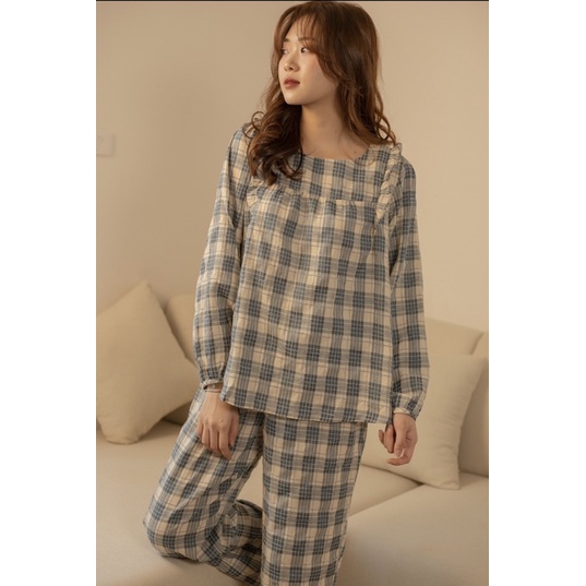 SP000135 Bộ mặc nhà cổ vuông vai nhún bèo