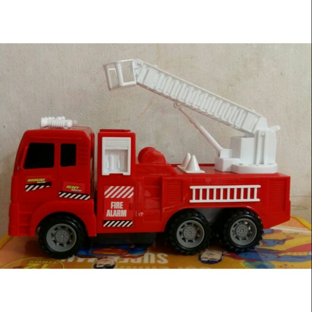 Ô tô cứu hỏa cho bé