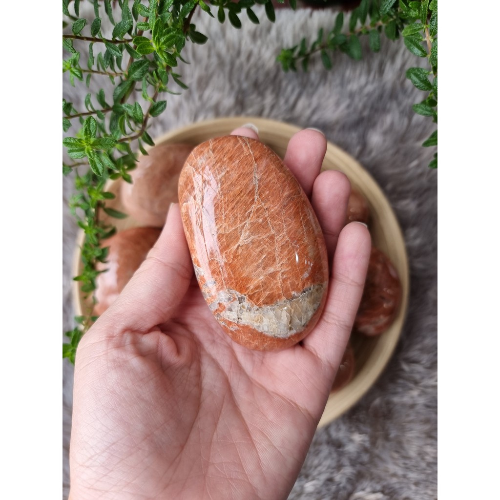 Viên đá thanh tẩy Sunstone (Palm Sunstone, đá Mặt Trời)- đá phong thủy dùng trong Tarot, Reiki, thiền định