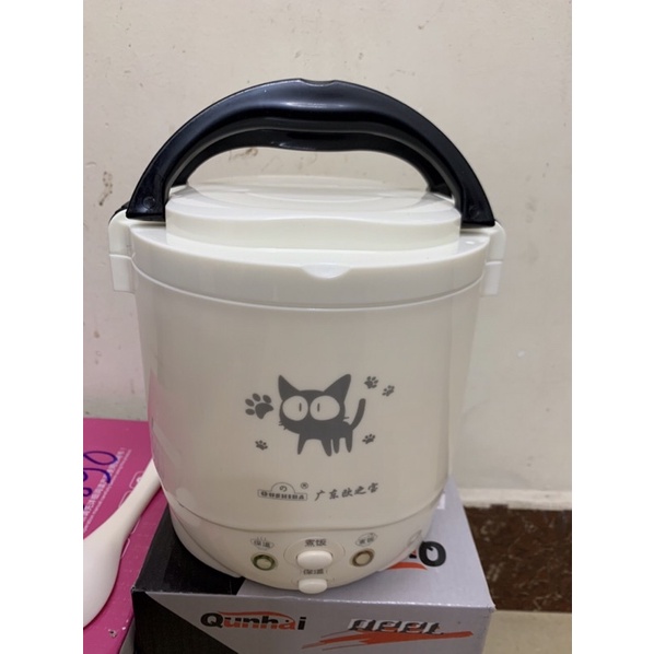 Nồi cơm điện trên ô tô loại 12v và 24v dung tích 1 lít siêu tiện lợi