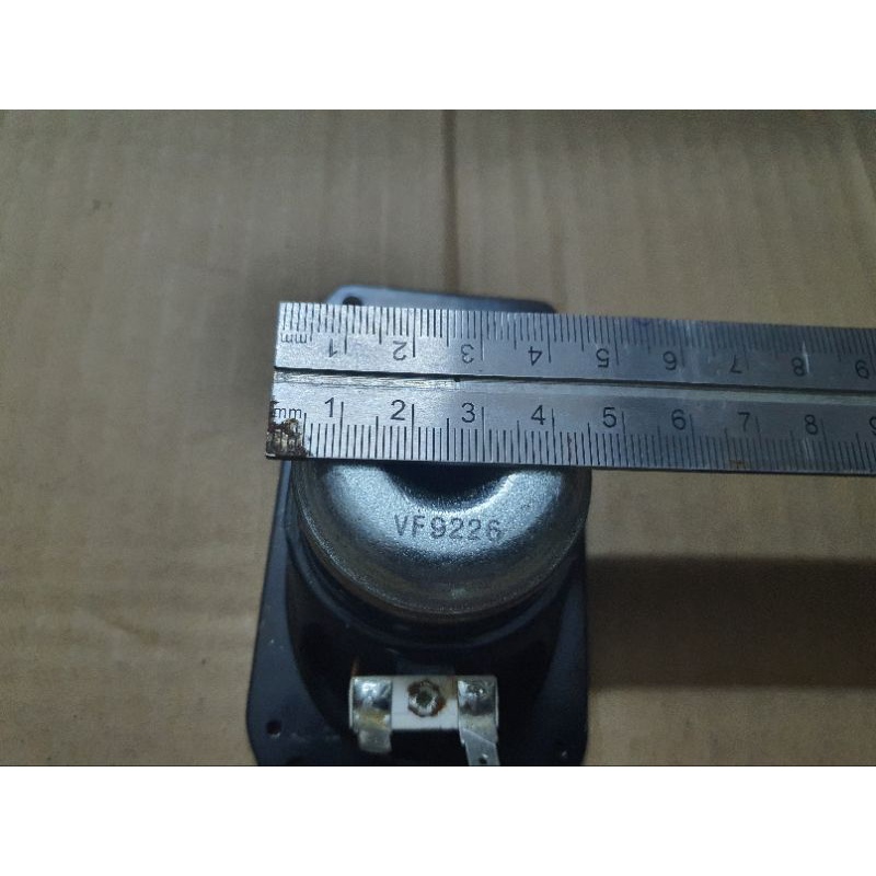 Loa mid bass chữ nhật 10x6 cm nam châm neo