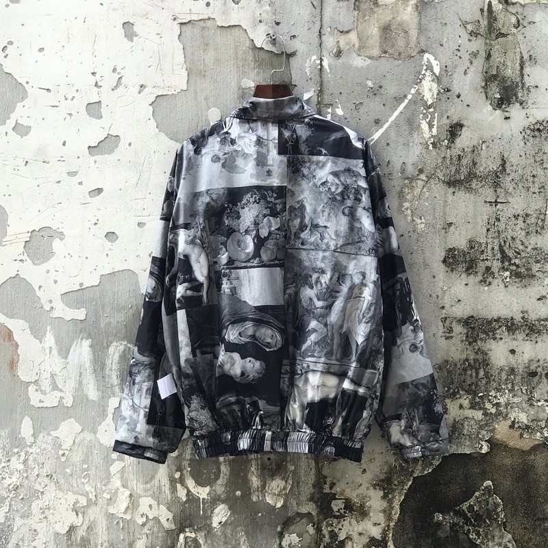 ÁO GIÓ “THIÊN THẦN NGÃ NGỬA”