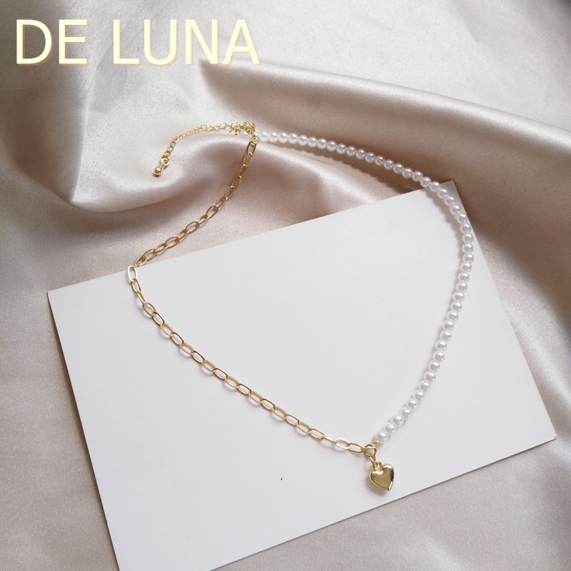 Vòng cổ, chocker hạt trai đối xứng chuỗi xích mặt trái tim màu vàng gold De Luna VC3005
