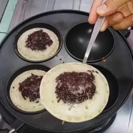 Khuôn Làm Bánh Donut Mini Nhiều Ngăn Tiện Dụng