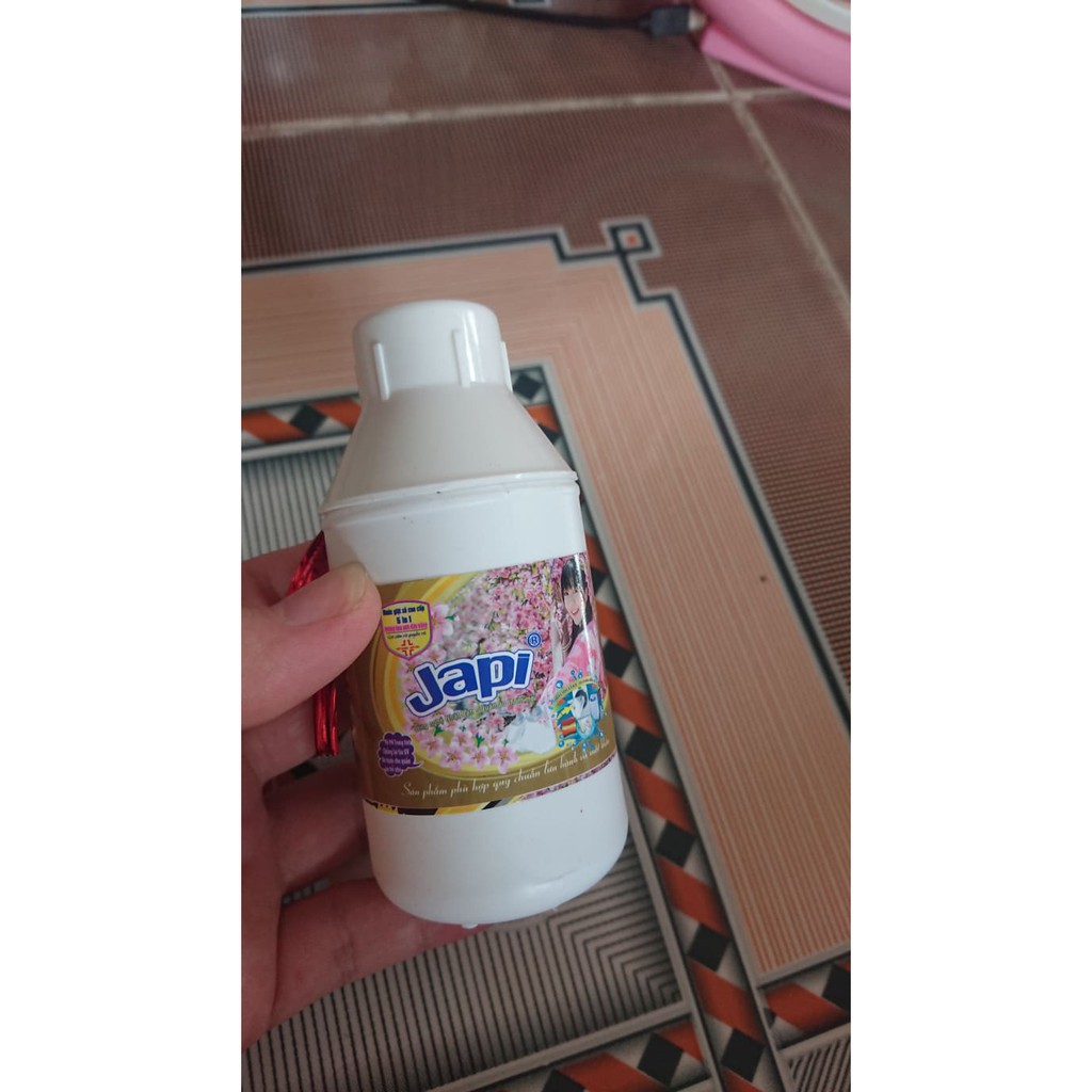Giặt xả Japi hương hoa anh đào
