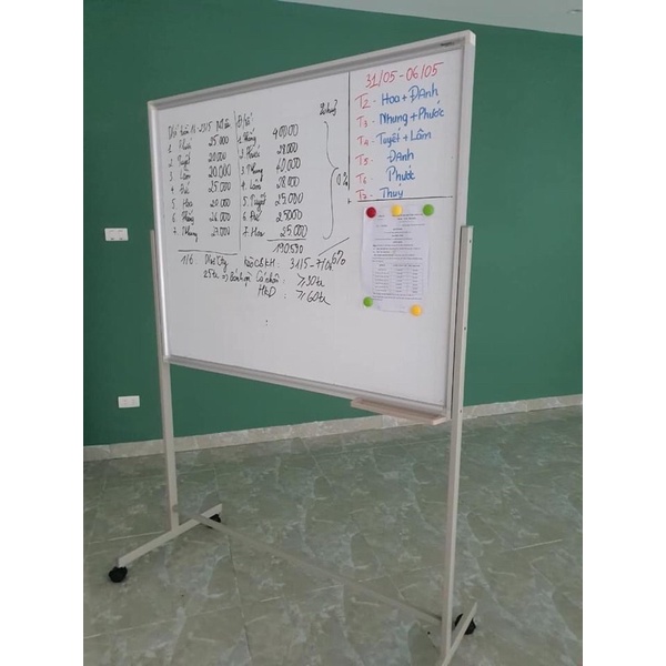 Chân bảng di động,  - Có bánh xe, bánh xe có chốt khóa, phù hợp cho bảng 80x120cm, 90x120cm