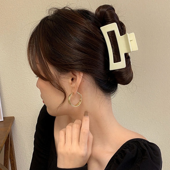 Kẹp Tóc Màu Trắng Sữa Thời Trang Hàn Quốc