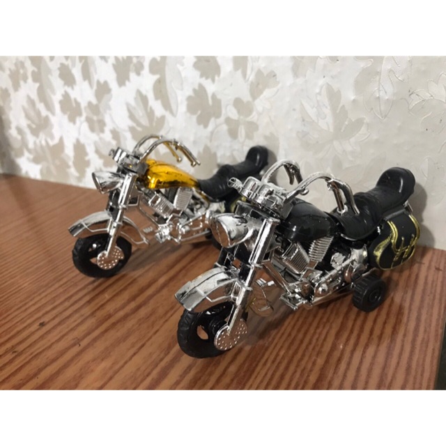 Xe máy phân khối lớn, xe moto trang trí bánh kem, bánh sinh nhật