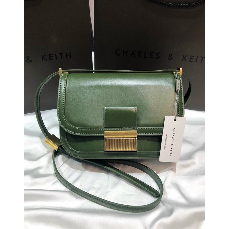 Túi Charles and Keith