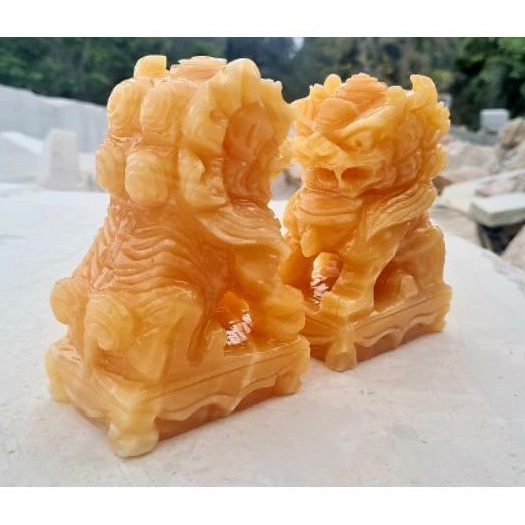 Kỳ Lân Đá ngọc hoàng long nguyên khối kích thước cao 10cm, 12cm, 15cm, 20cm