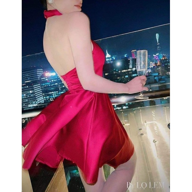 Đầm xòe cổ yếm phi bóng