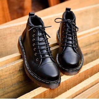 Dr Martens cổ lửng da trơn